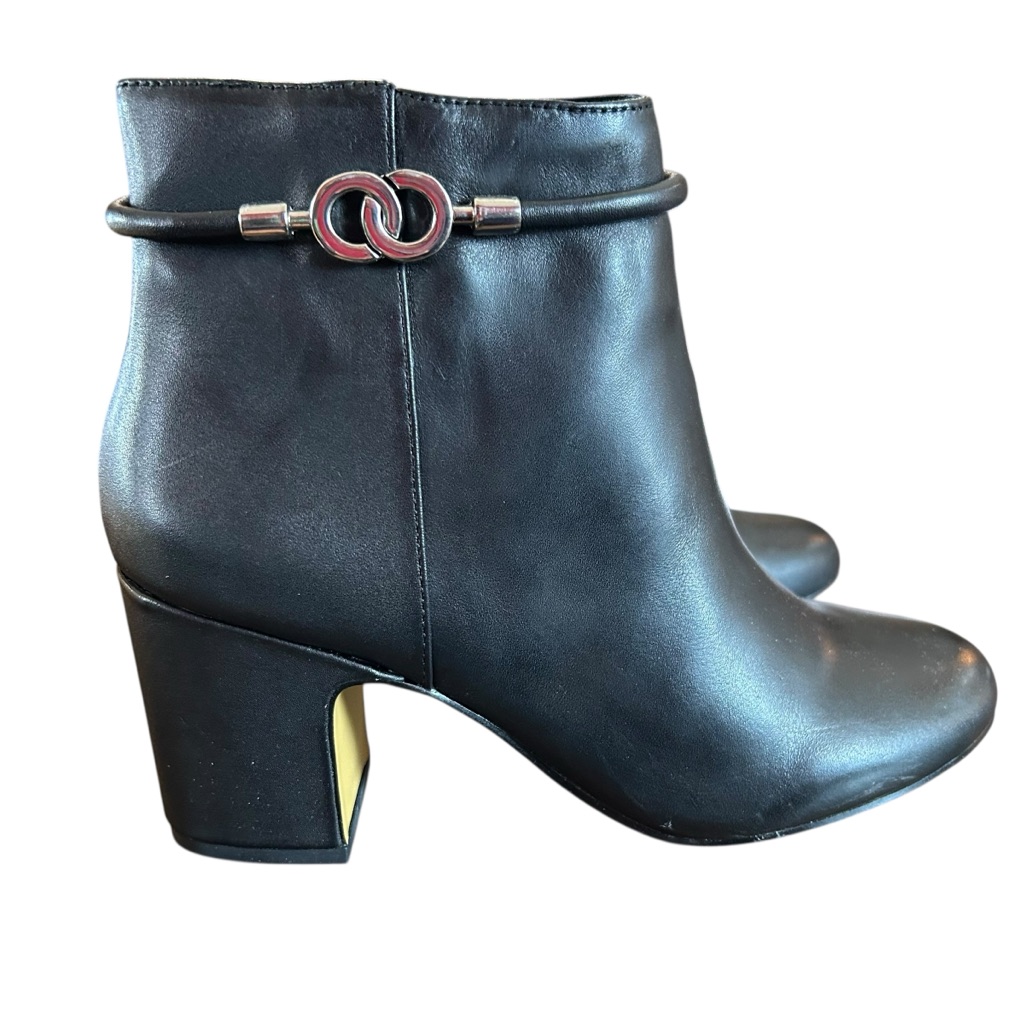 Bella Vita Diaz Black Leather 70's Style Booties New 8 Narrow